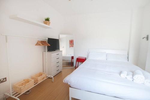 Tooting Broadway Rooms by PrimeCityHosts R3 0 primecityhosts.com