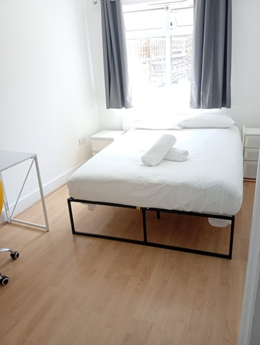 Islington 2 bedroom terrace Apartment by PrimeCityHosts 3 primecityhosts.com