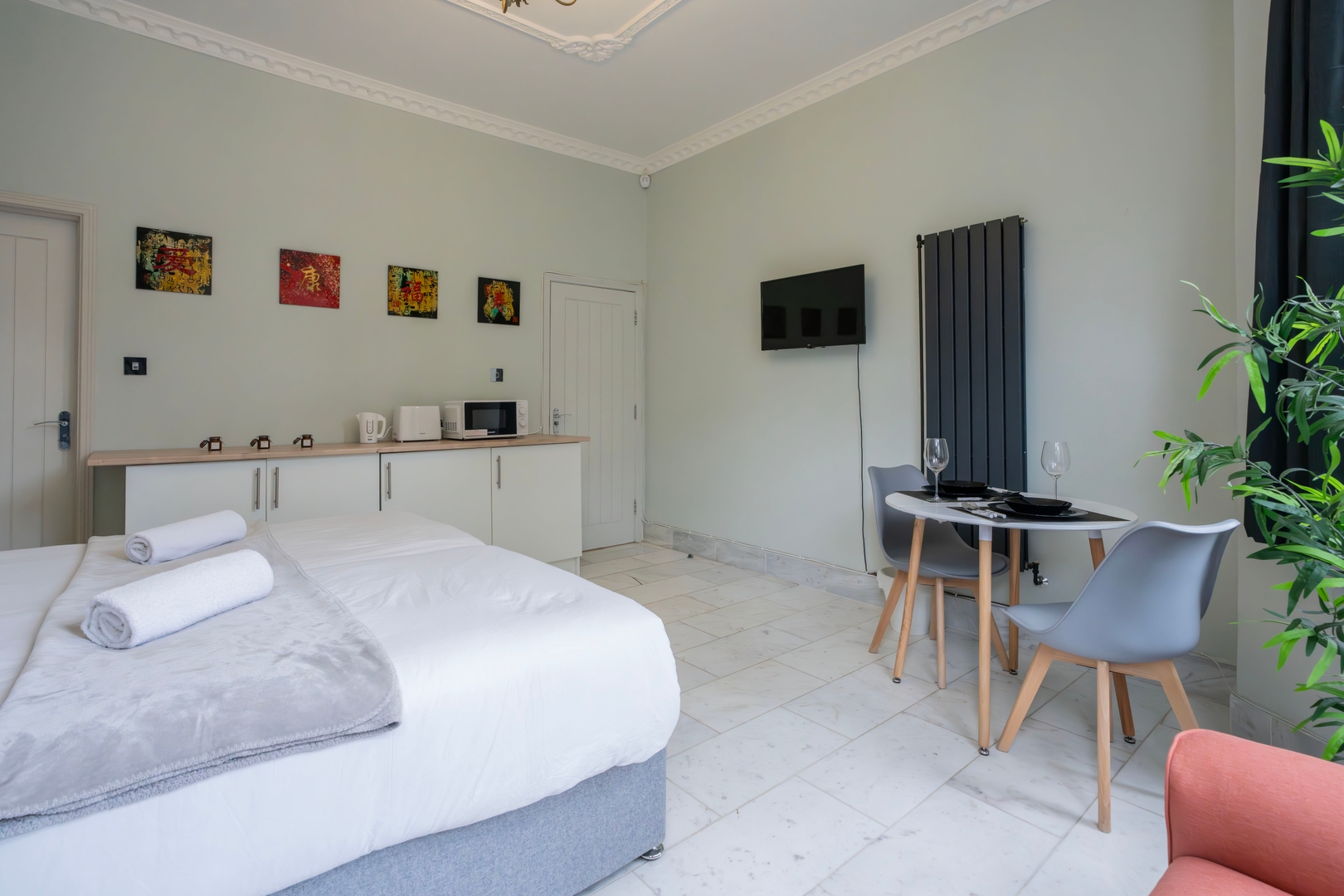 Finchley Road Studios by PrimeCityHosts - S1 8 primecityhosts.com