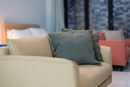 Finchley Road Studios by PrimeCityHosts - S3 8 primecityhosts.com