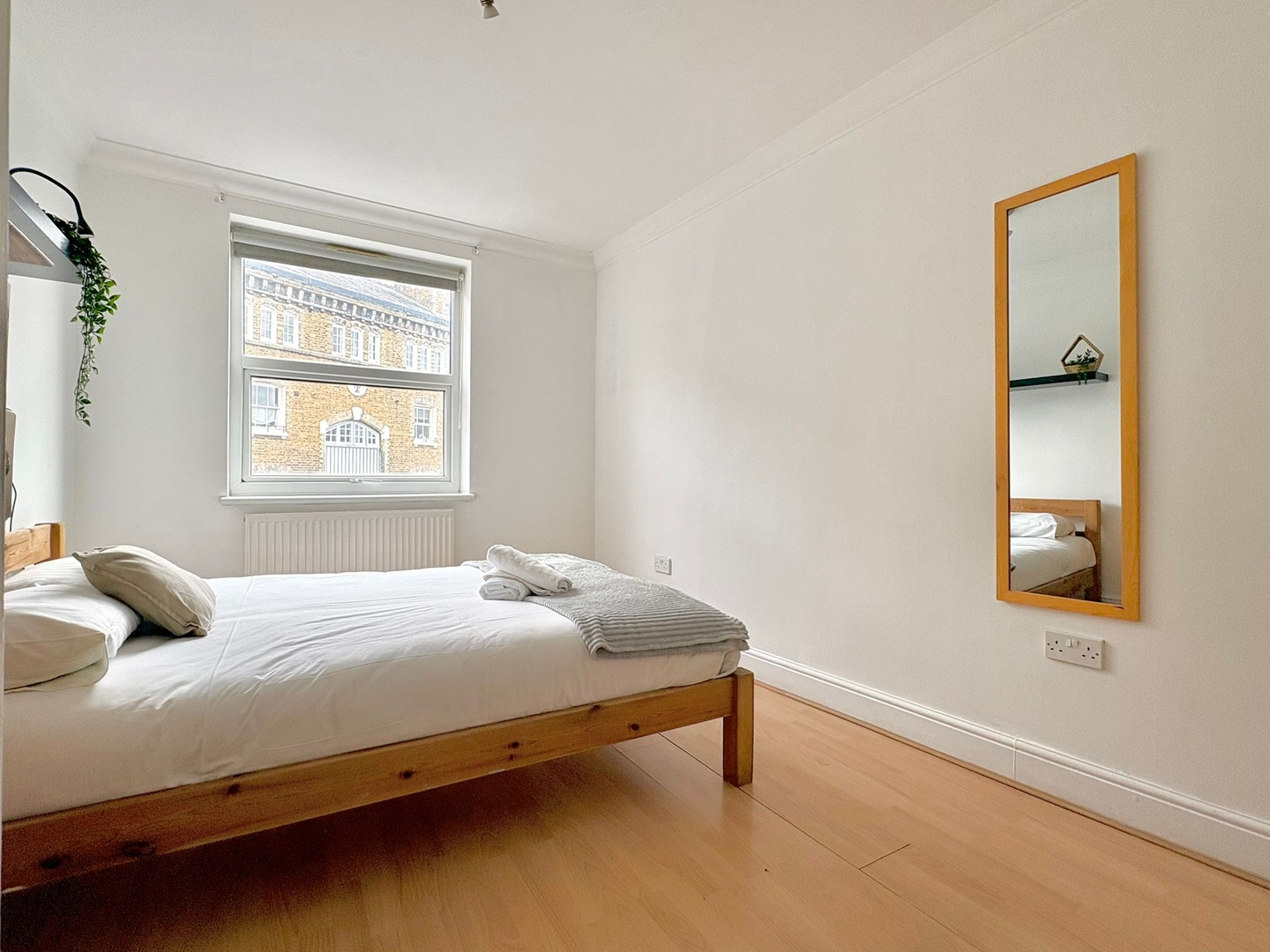 Islington 2 bedroom Apartment by PrimeCityHosts 17 primecityhosts.com