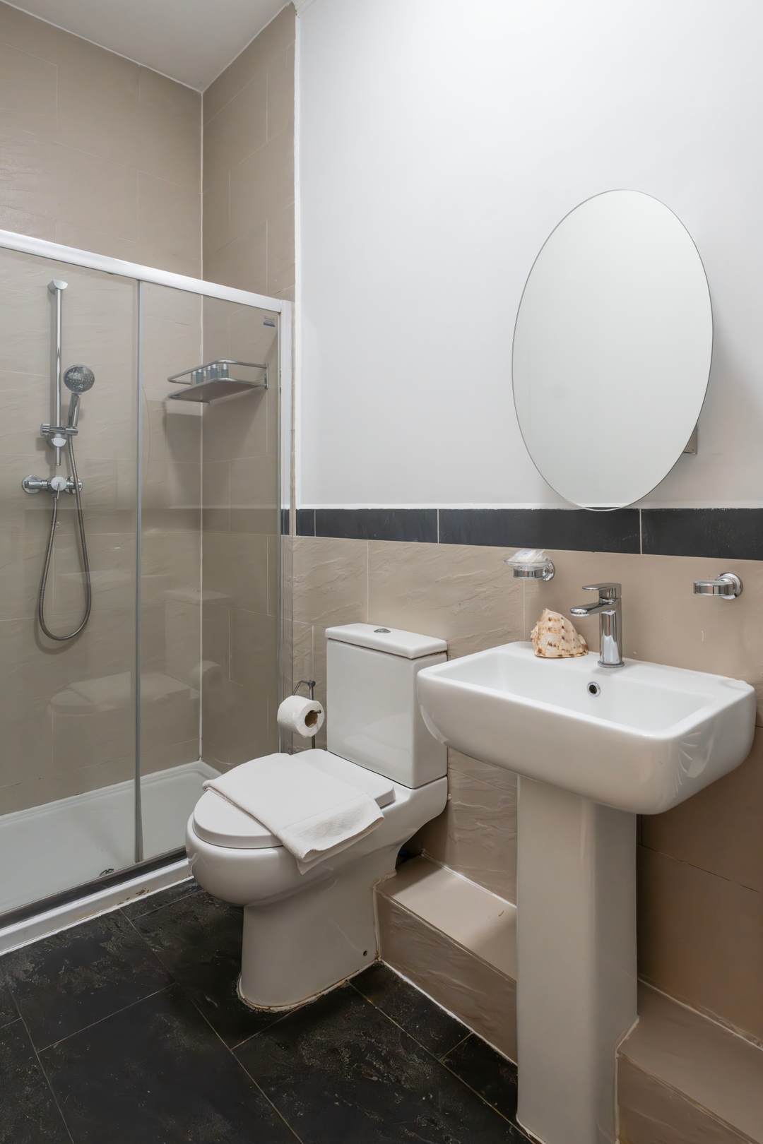 Finchley Road Apartment by PrimeCityHosts - F2 21 primecityhosts.com