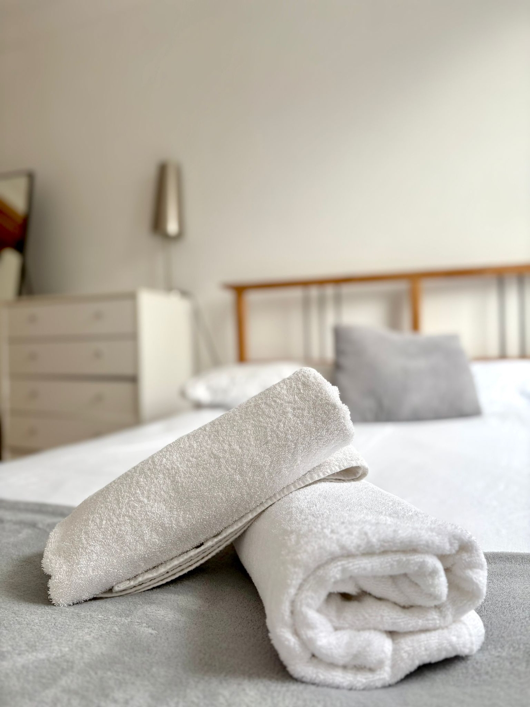 Islington 2 bedroom Apartment by PrimeCityHosts 8 primecityhosts.com