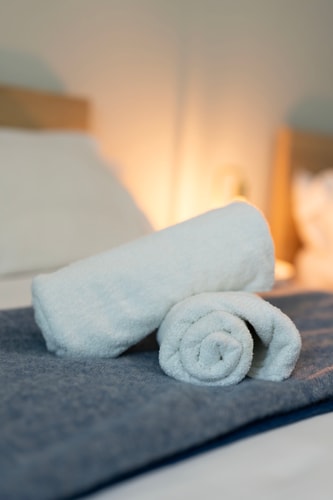 Finchley Road Studios by PrimeCityHosts - S3 7 primecityhosts.com