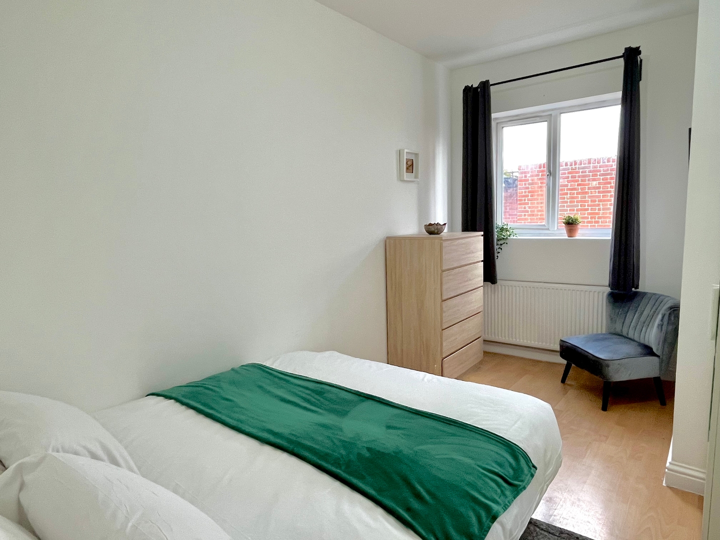 Fulham Broadway Apartment by PrimeCityHosts 0 primecityhosts.com