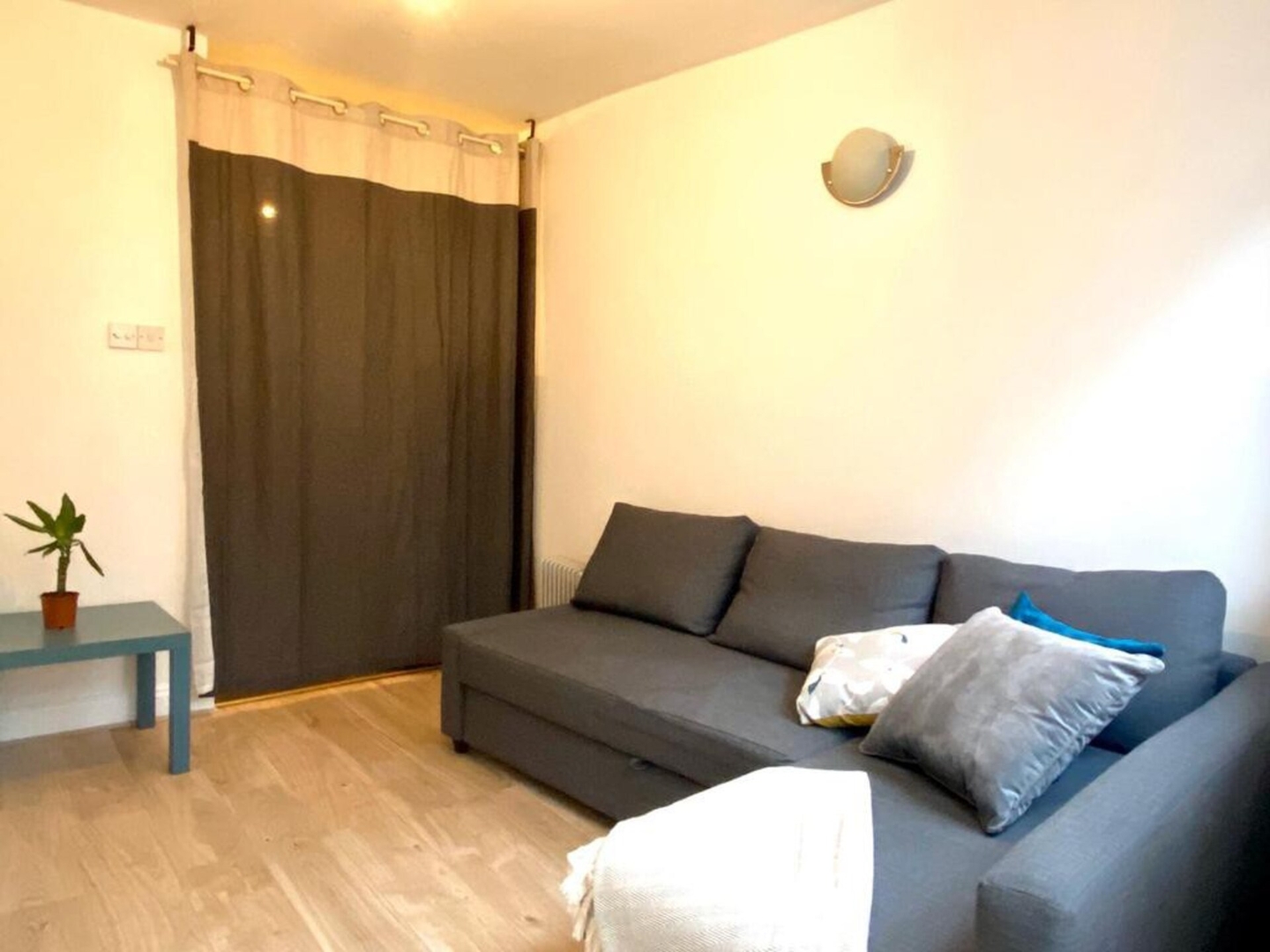 Hoxton Apartments by PrimeCityHosts FB 2 primecityhosts.com