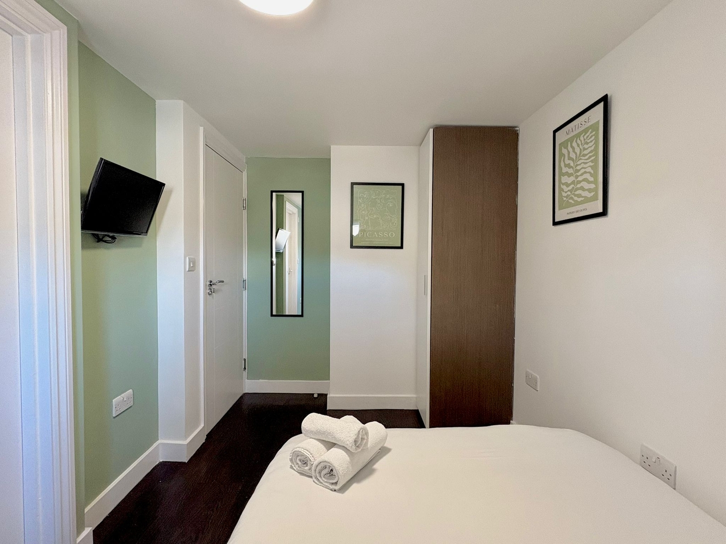 Charlotte Street Rooms by News Hotel R10 3 primecityhosts.com