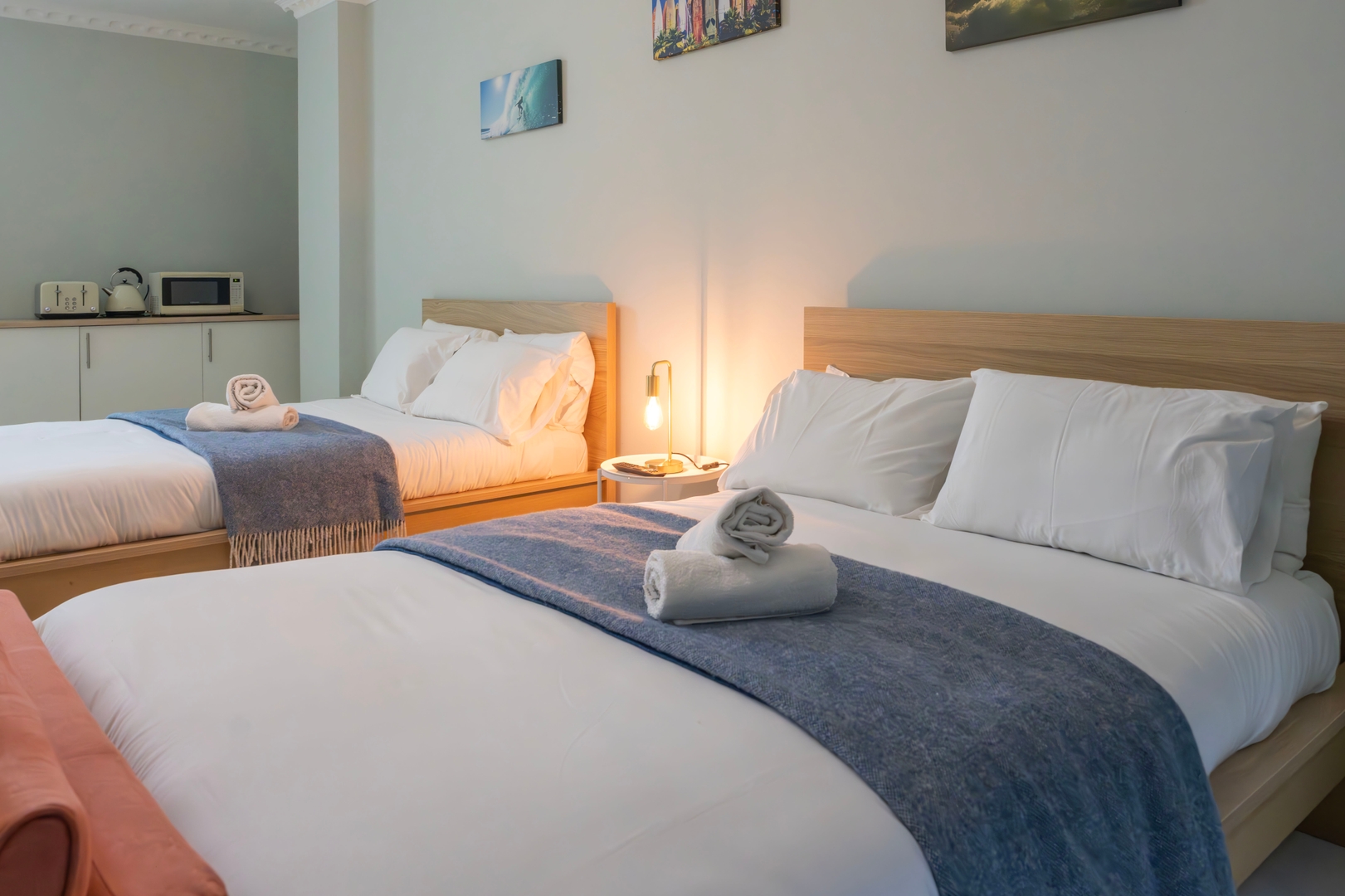 Finchley Road Studios by PrimeCityHosts - S3 0 primecityhosts.com