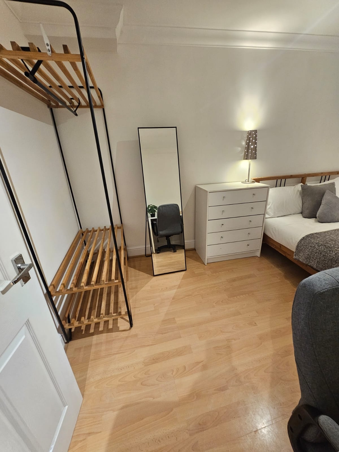 Islington 2 bedroom Apartment by PrimeCityHosts 14 primecityhosts.com