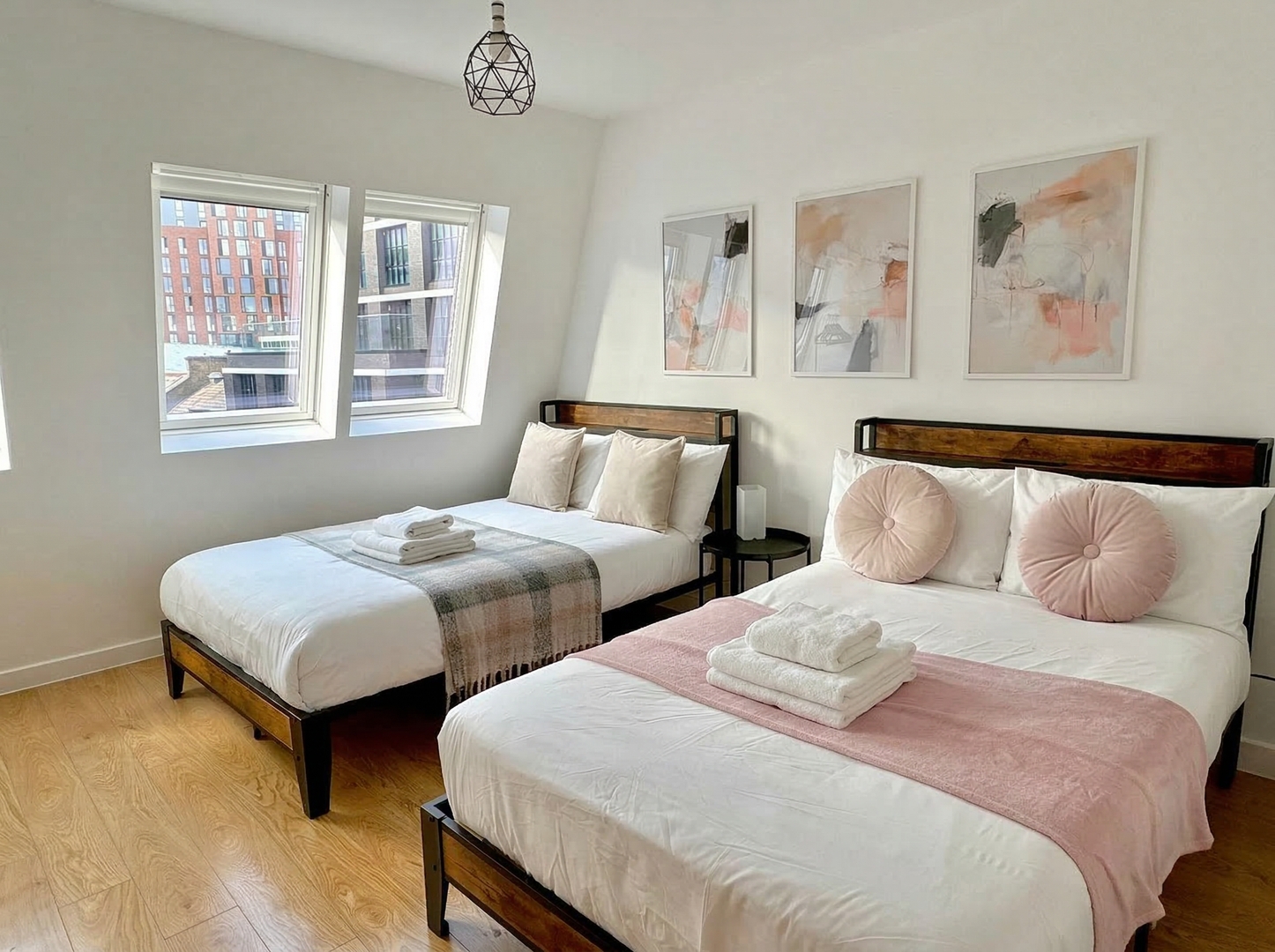 Shoreditch Apartments by PrimeCityHosts F8 0 primecityhosts.com