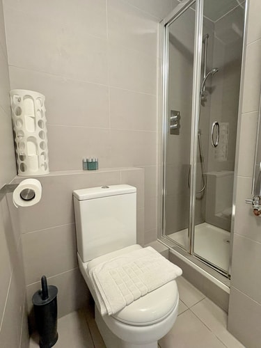 Tottenham Flats by PrimeCityHosts 1F 11 primecityhosts.com