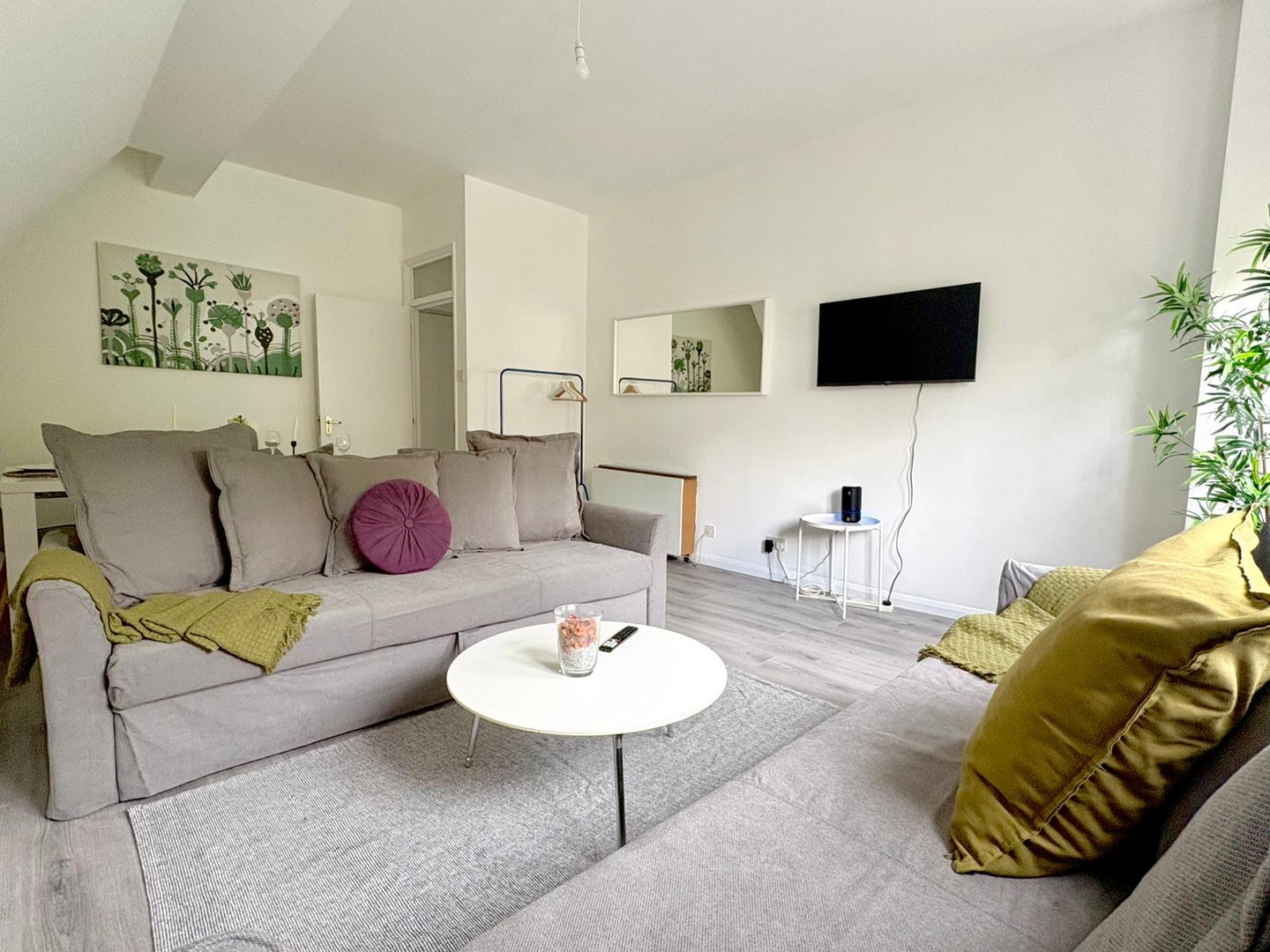 Earl's Court Apartment by PrimeCityHosts 3 primecityhosts.com