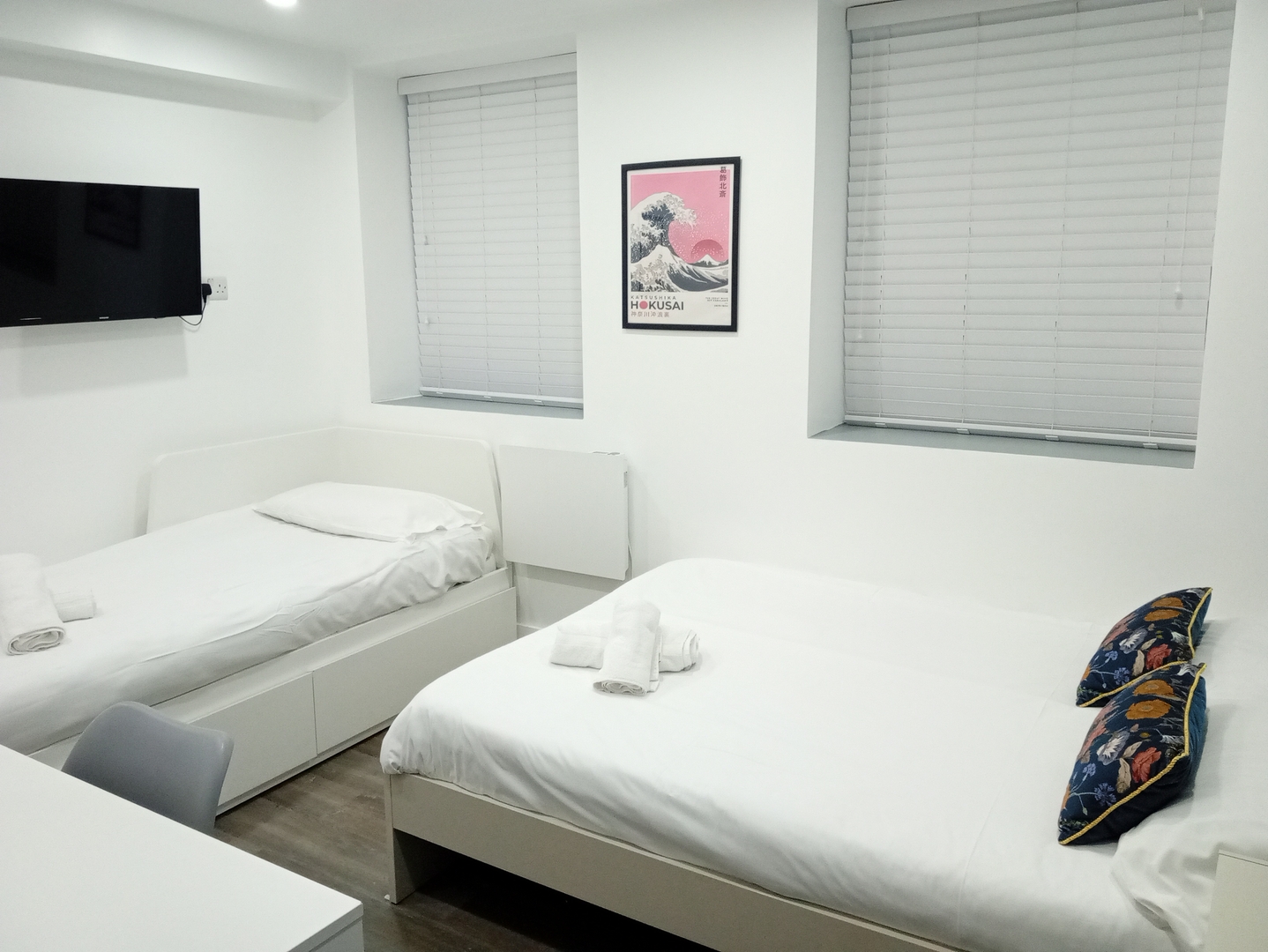 Charlotte Street Family Rooms by News Hotel B3 5 primecityhosts.com