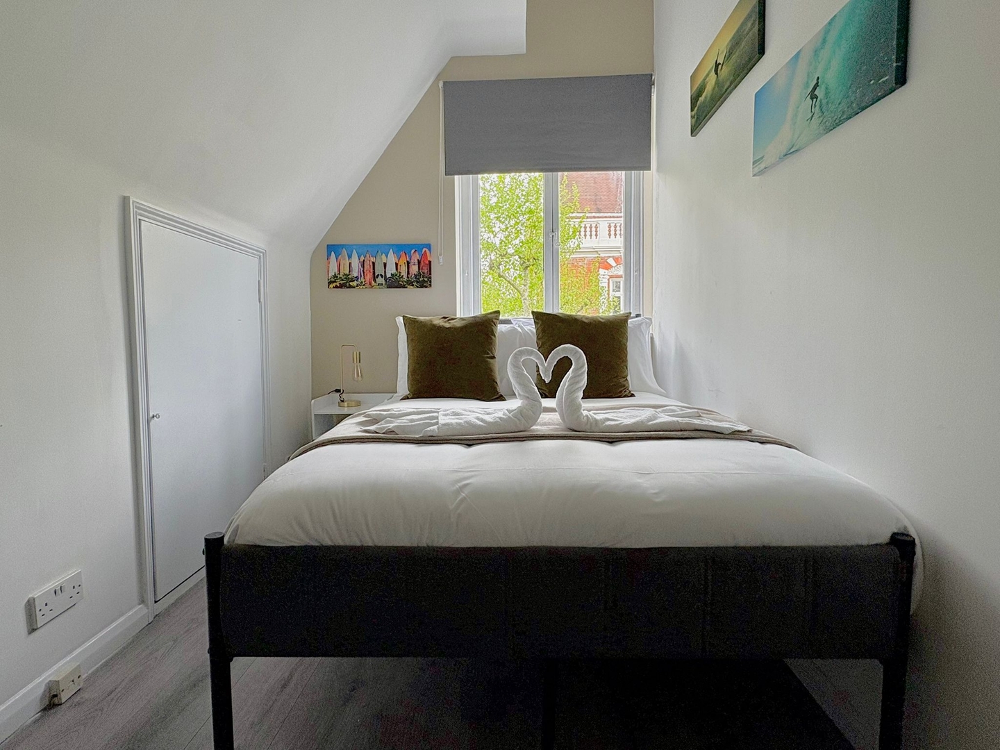 Earl's Court Apartment by PrimeCityHosts 16 primecityhosts.com