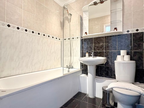 Islington Apartment by PrimeCityHosts 15 primecityhosts.com