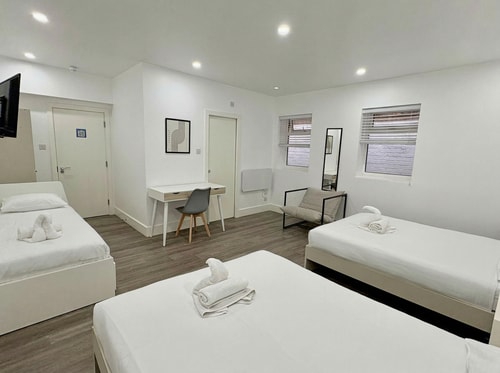 Charlotte Street Family Rooms by News Hotel B2 5 primecityhosts.com