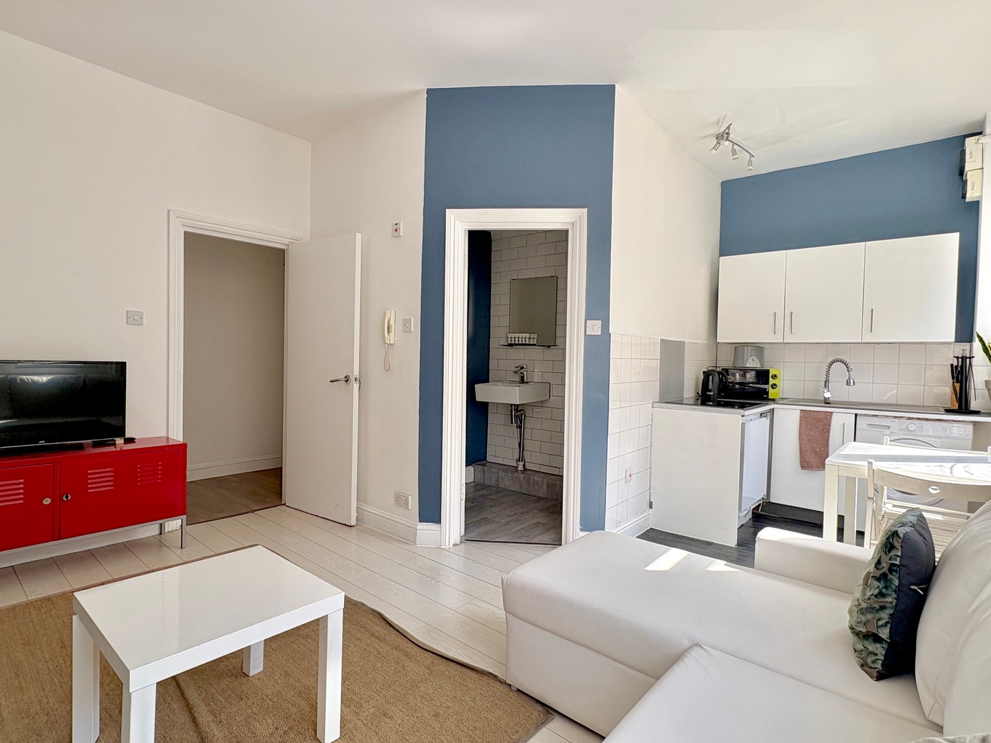 Clerkenwell Apartments by PrimeCityHosts F1 10 primecityhosts.com