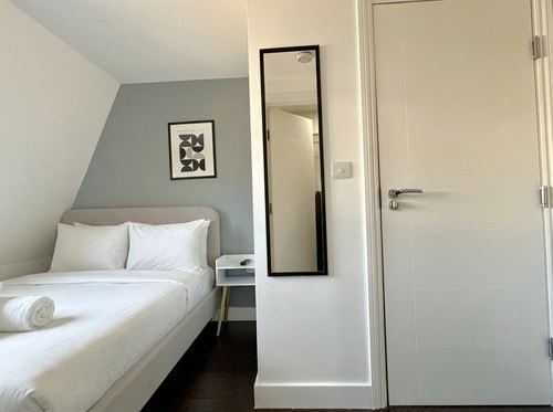 Charlotte Street Rooms by News Hotel R8 2 primecityhosts.com