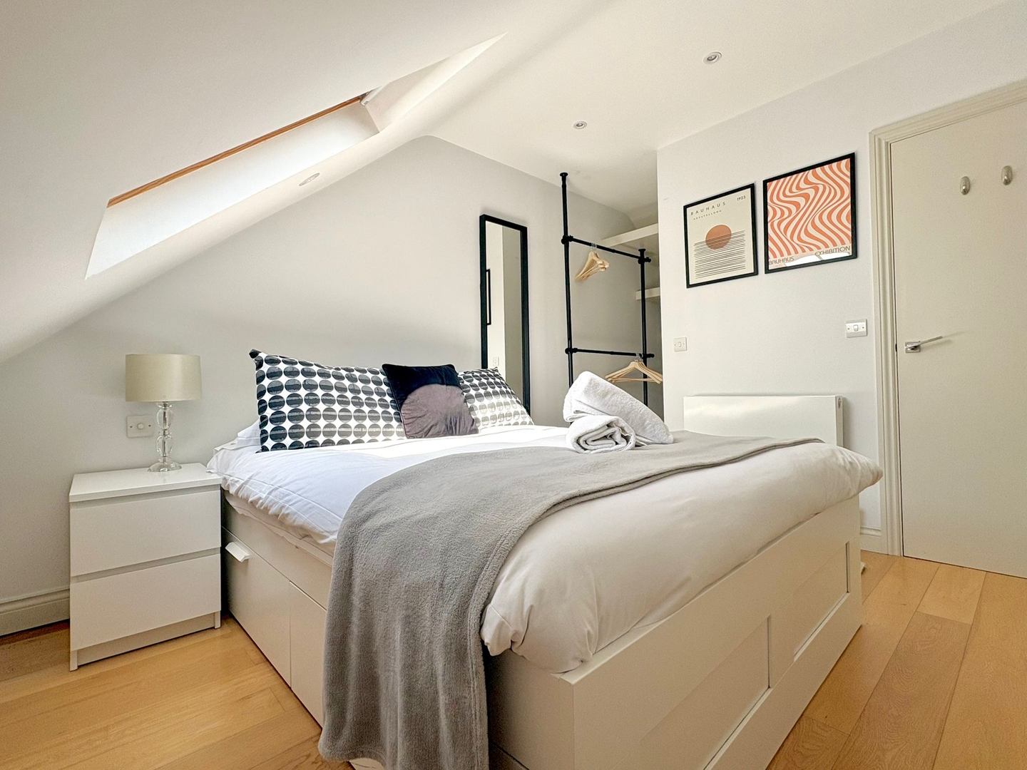 Camden Town Apartment by PrimeCityHosts 14 primecityhosts.com