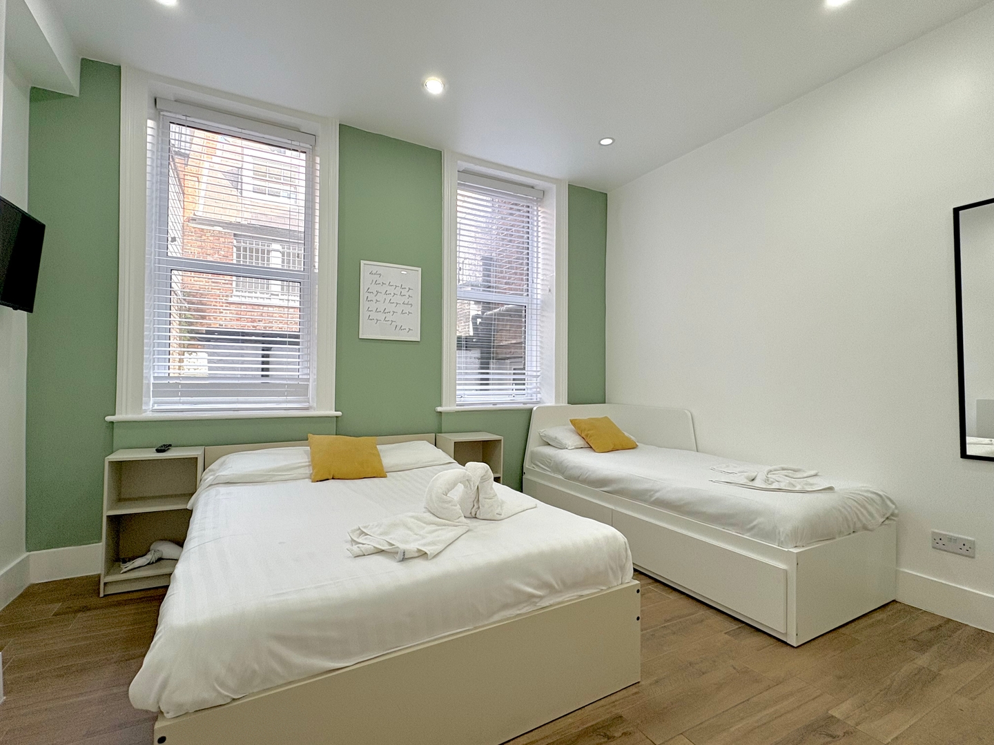 Charlotte Street Family Rooms by News Hotel B1 0 primecityhosts.com