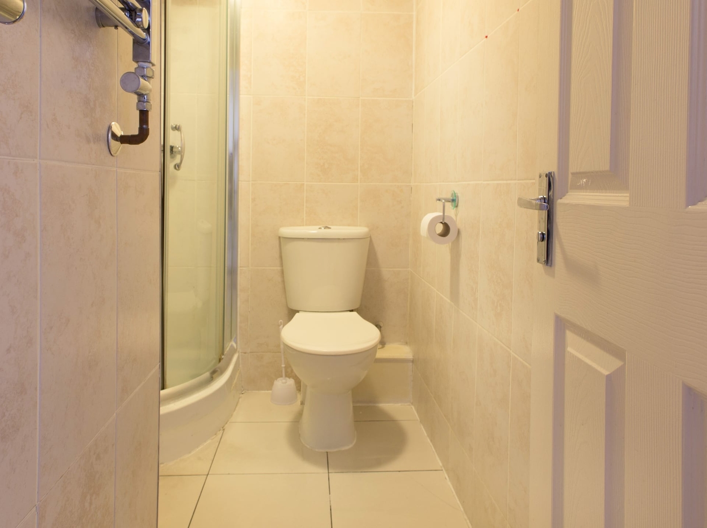 Tooting Broadway Rooms by PrimeCityHosts R6 2 primecityhosts.com