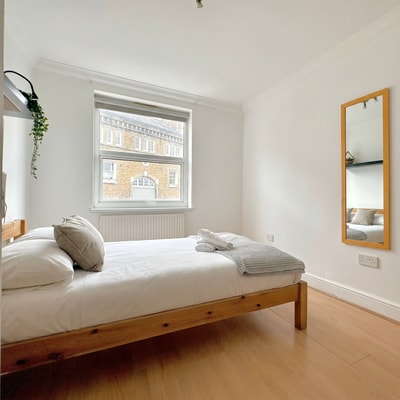 Islington 2 bedroom Apartment by PrimeCityHosts 3 primecityhosts.com