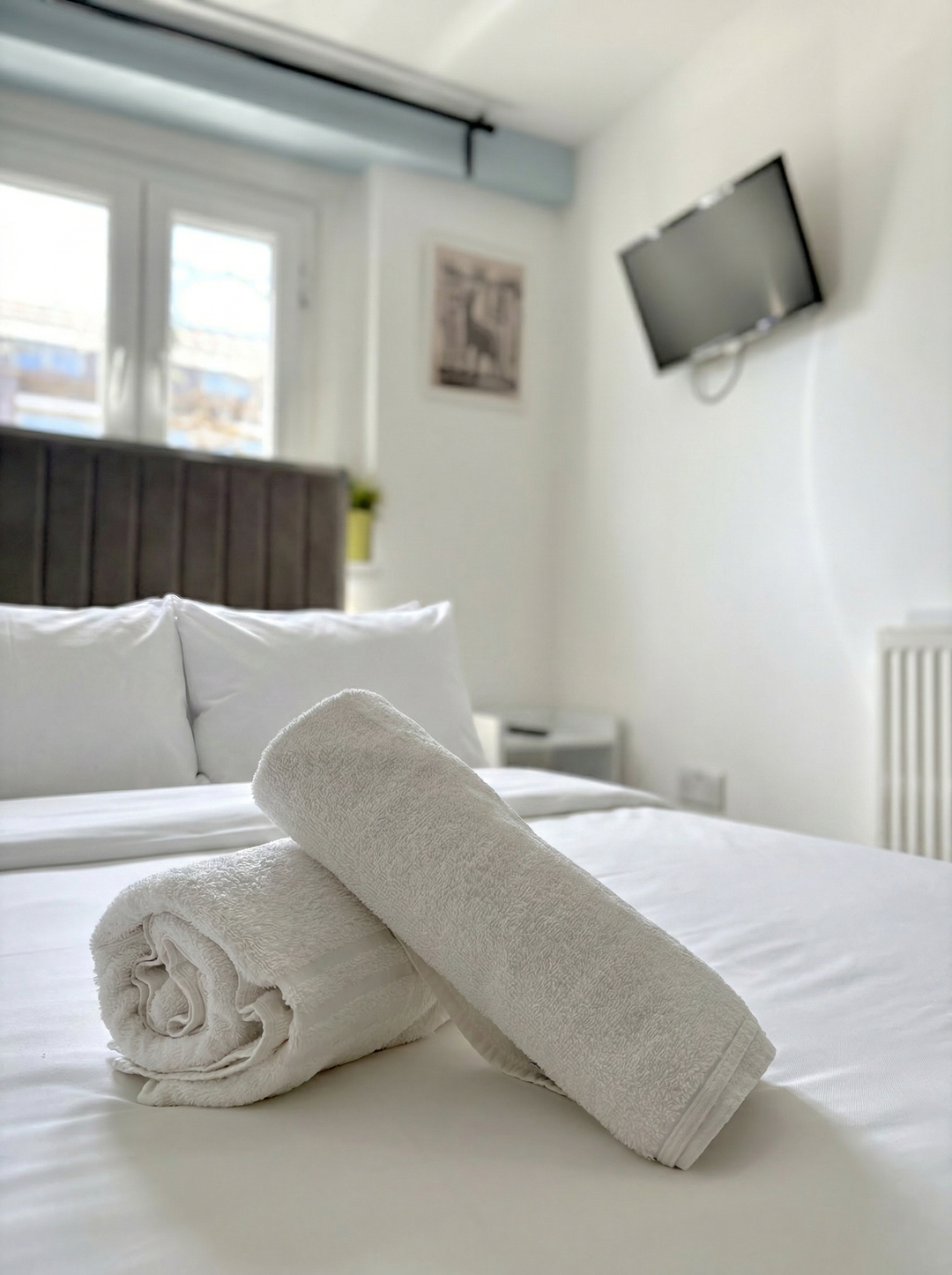 Charlotte Street Rooms by News Hotel R7 4 primecityhosts.com