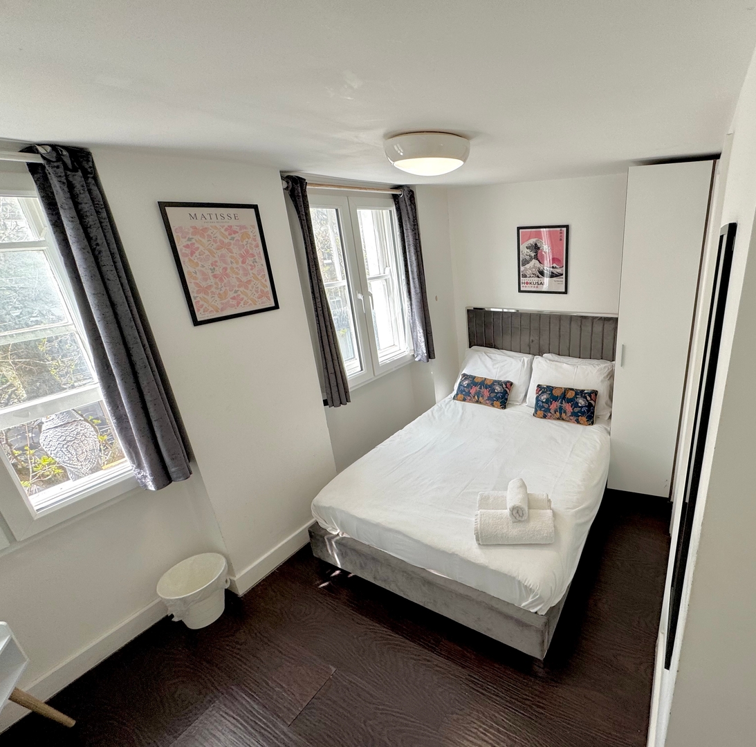 Charlotte Street Rooms by News Hotel R5 2 primecityhosts.com