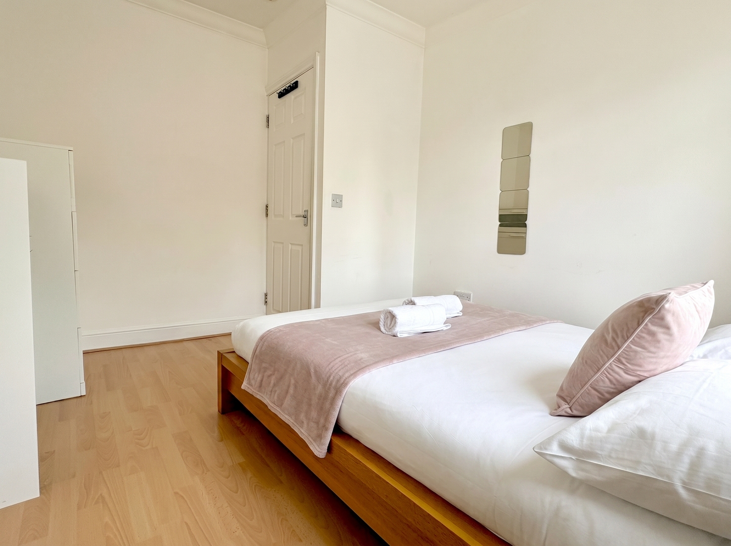 Islington Apartment by PrimeCityHosts 10 primecityhosts.com