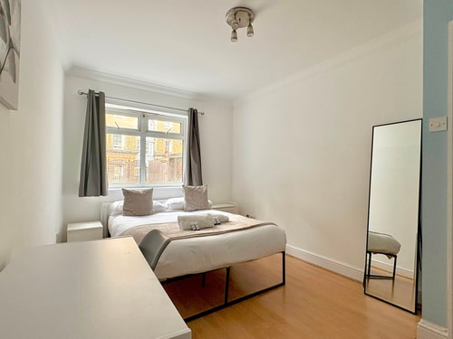 Islington 2 bedroom terrace Apartment by PrimeCityHosts 20 primecityhosts.com