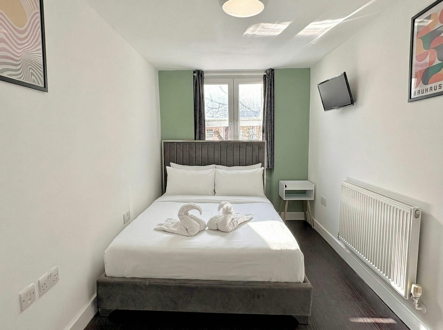 Charlotte Street Rooms by News Hotel R4 3 primecityhosts.com