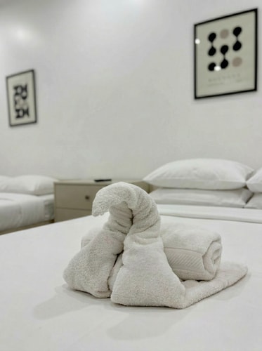 Charlotte Street Family Rooms by News Hotel B2 10 primecityhosts.com