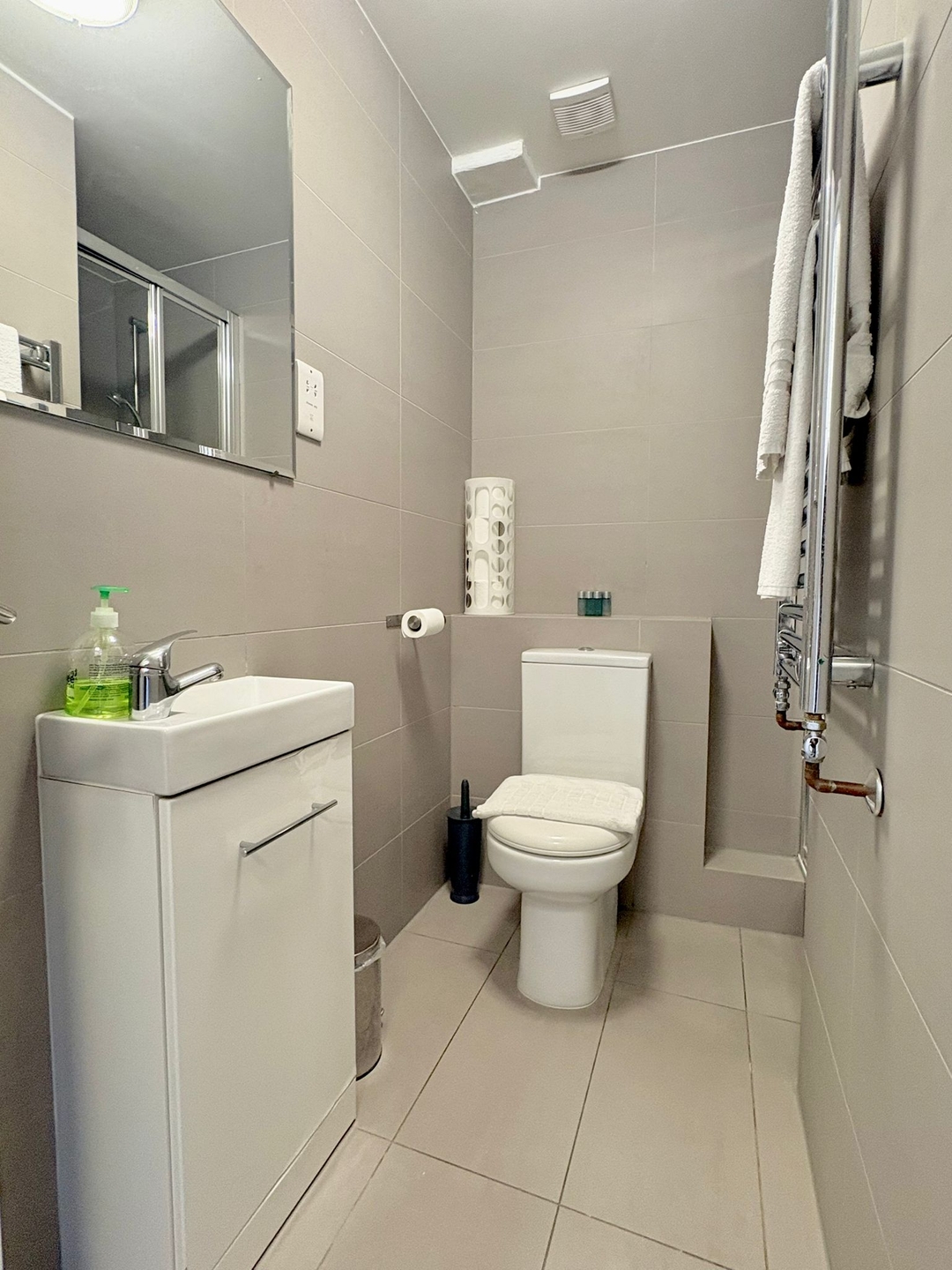 Tottenham Flats by PrimeCityHosts 1F 10 primecityhosts.com