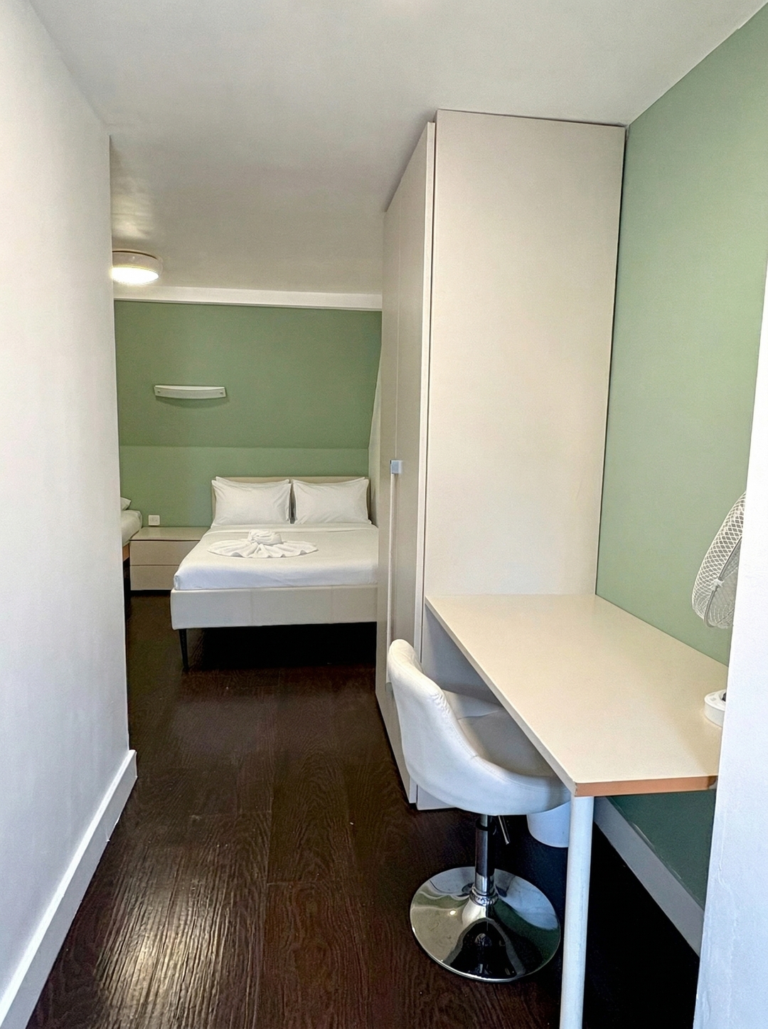 Charlotte Street Family Rooms by News Hotel R9 3 primecityhosts.com