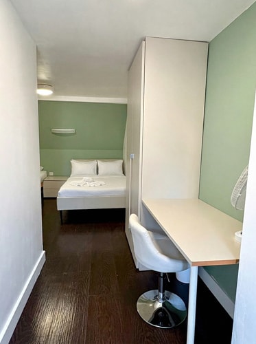 Charlotte Street Family Rooms by News Hotel R9 3 primecityhosts.com