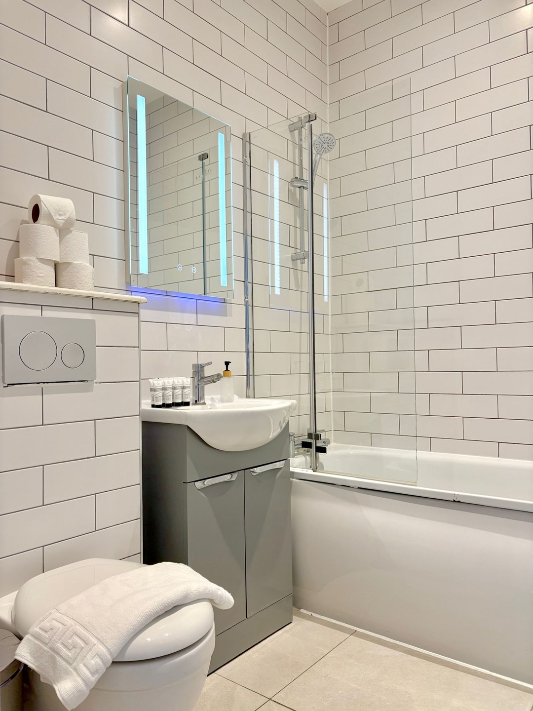 Shoreditch Apartments by PrimeCityHosts F3 11 primecityhosts.com