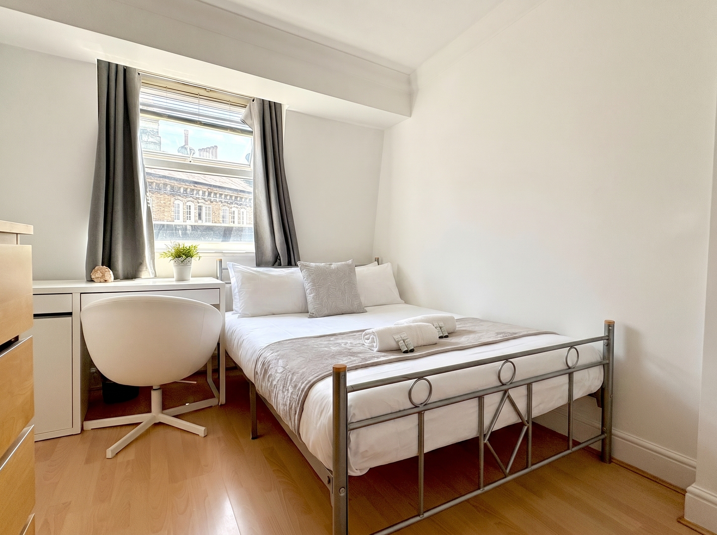 Islington Apartment by PrimeCityHosts 0 primecityhosts.com