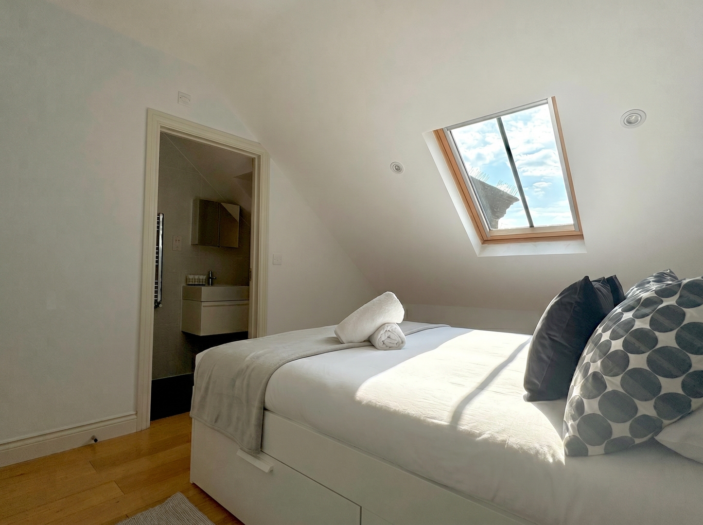 Camden Town Apartment by PrimeCityHosts 3 primecityhosts.com