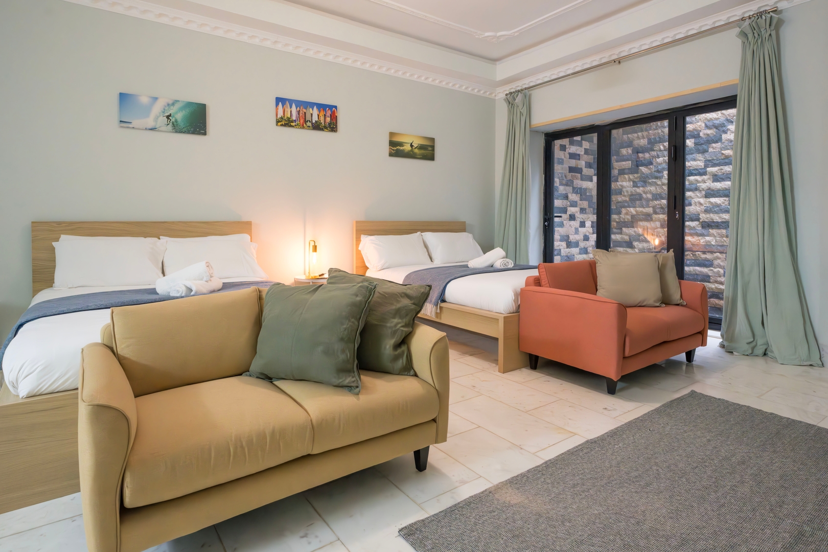 Finchley Road Studios by PrimeCityHosts - S3 6 primecityhosts.com