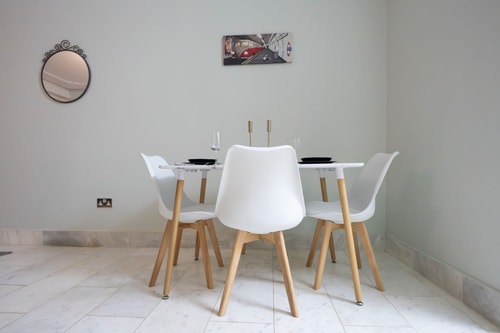 Finchley Road Studios by PrimeCityHosts - S3 4 primecityhosts.com