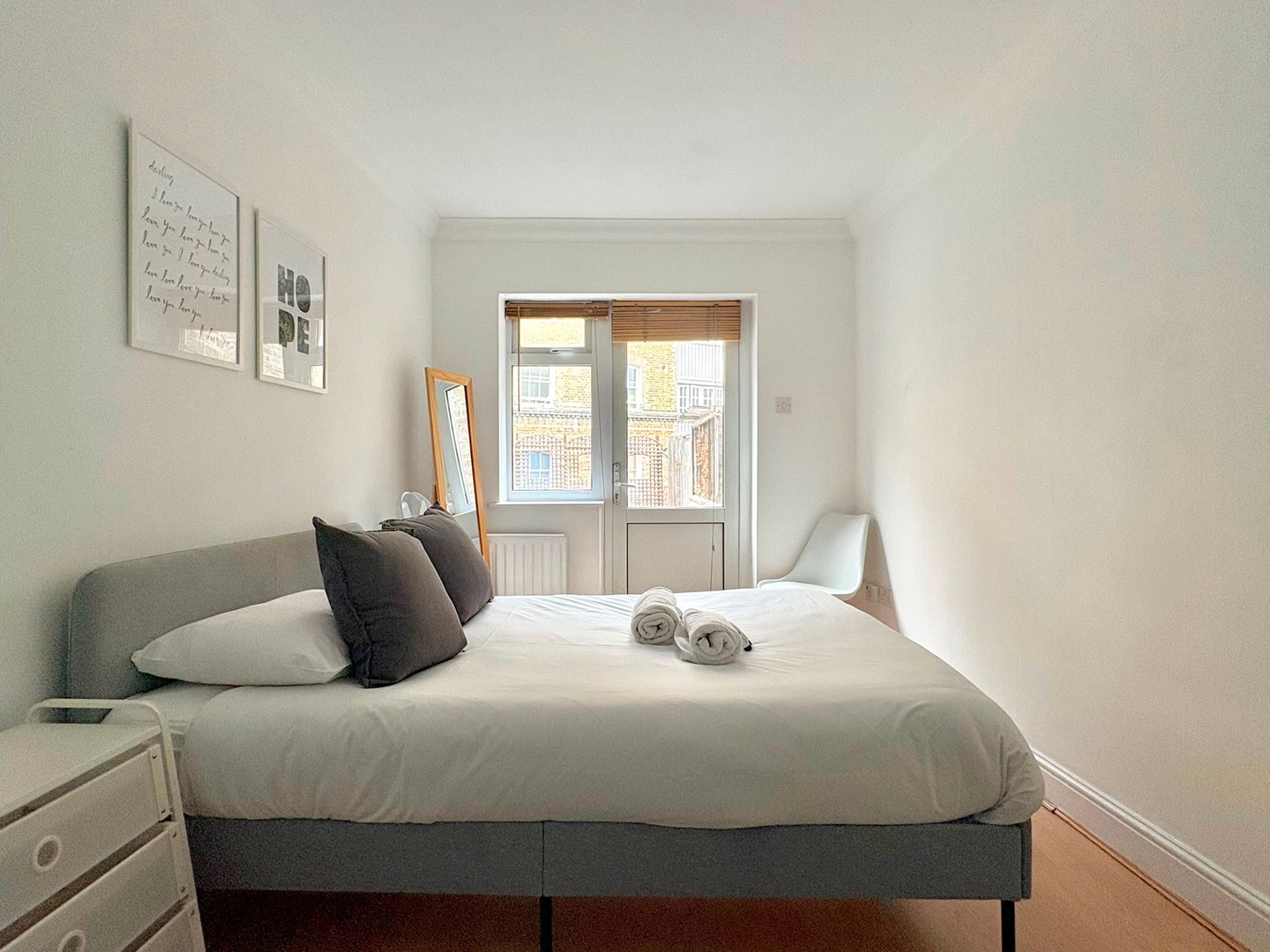 Islington 2 bedroom terrace Apartment by PrimeCityHosts 15 primecityhosts.com