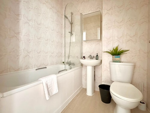 Camden Town 1 Bedroom Apartment By PrimeCItyHosts 16 primecityhosts.com