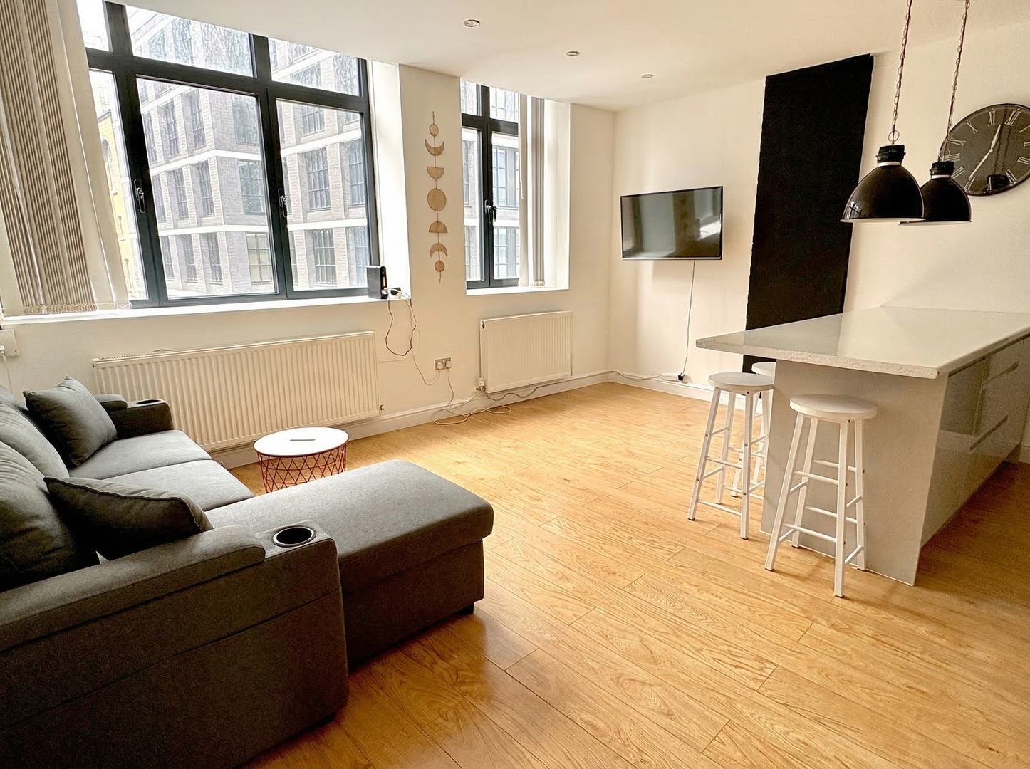 Shoreditch Apartments by PrimeCityHosts F1 5 primecityhosts.com