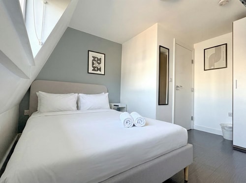 Charlotte Street Rooms by News Hotel R8 0 primecityhosts.com