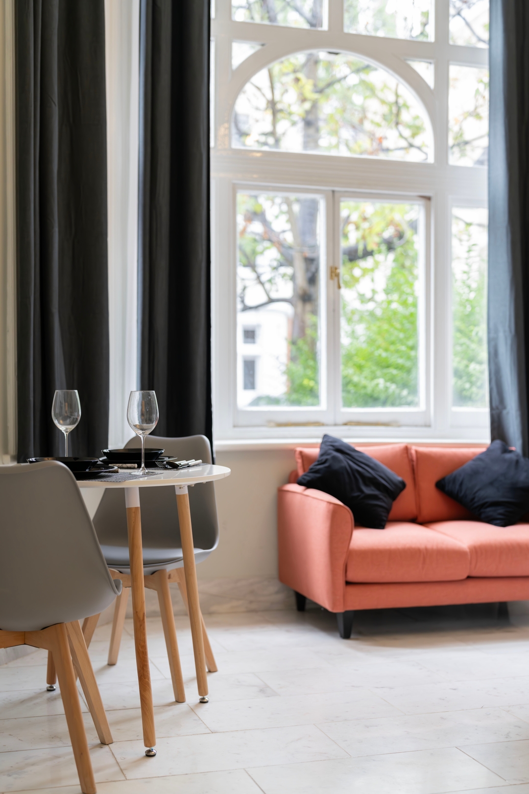 Finchley Road Studios by PrimeCityHosts - S1 3 primecityhosts.com