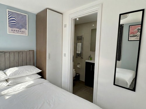 Charlotte Street Rooms by News Hotel R5 4 primecityhosts.com