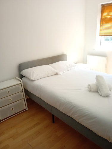 Islington 2 bedroom terrace Apartment by PrimeCityHosts 0 primecityhosts.com