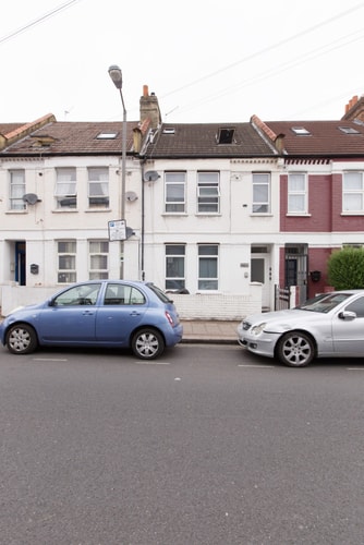 Tooting Broadway Rooms by PrimeCityHosts R5 3 primecityhosts.com