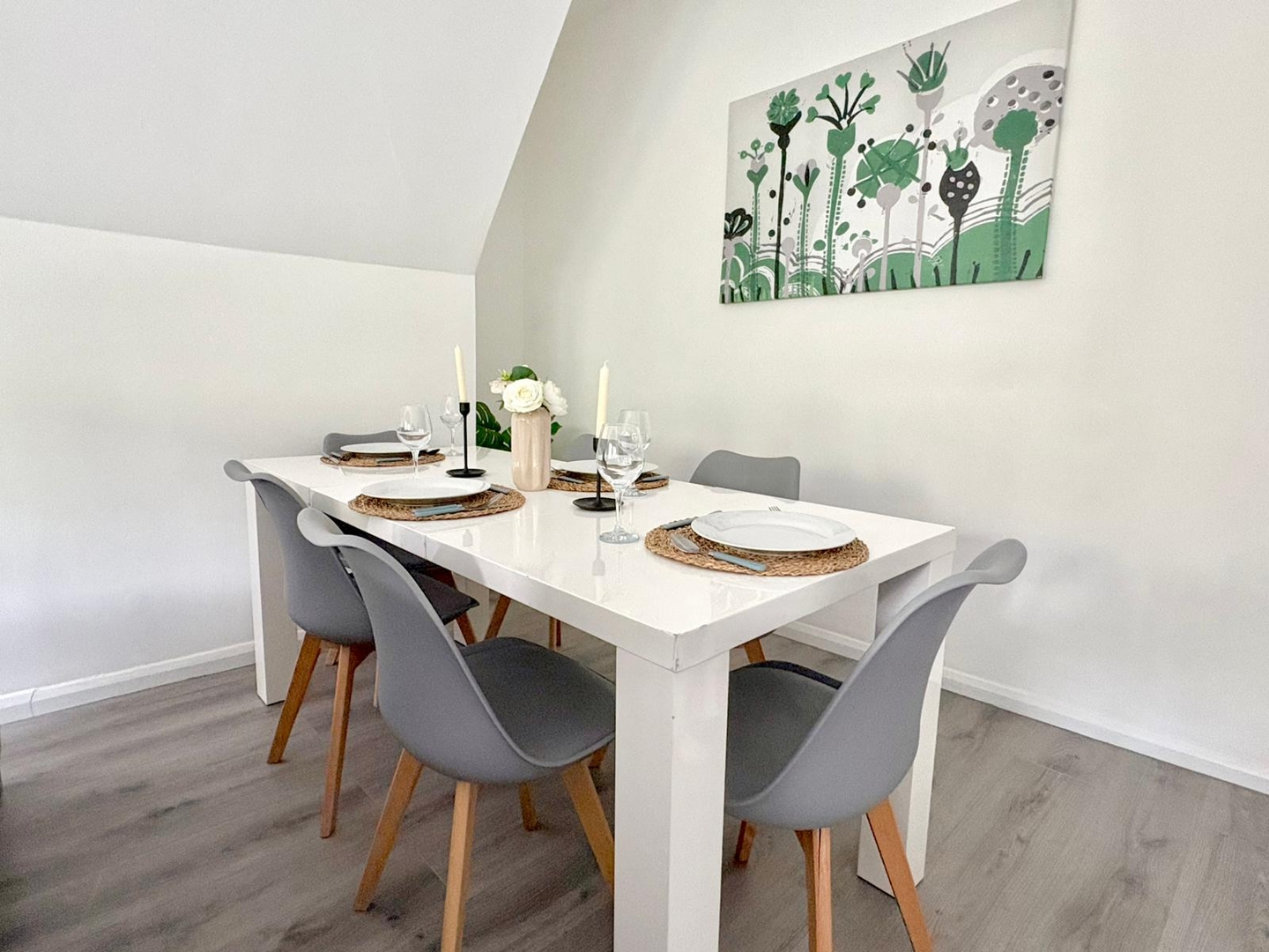 Earl's Court Apartment by PrimeCityHosts 17 primecityhosts.com