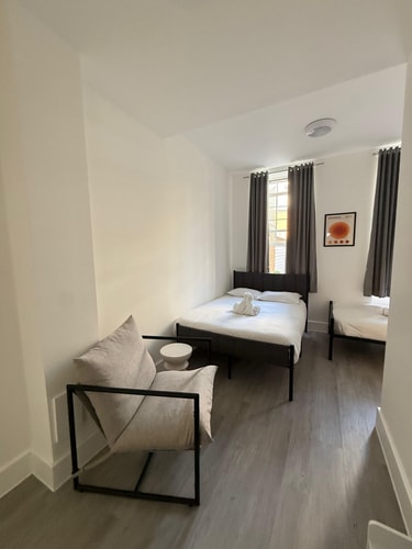 Charlotte Street Rooms by News Hotel R3 2 primecityhosts.com
